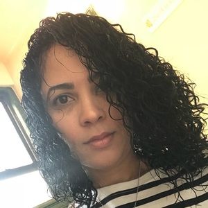 Meet your Posher, Claudia